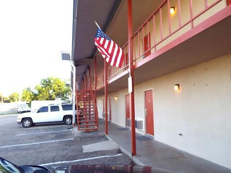 American & Rv Park Motel